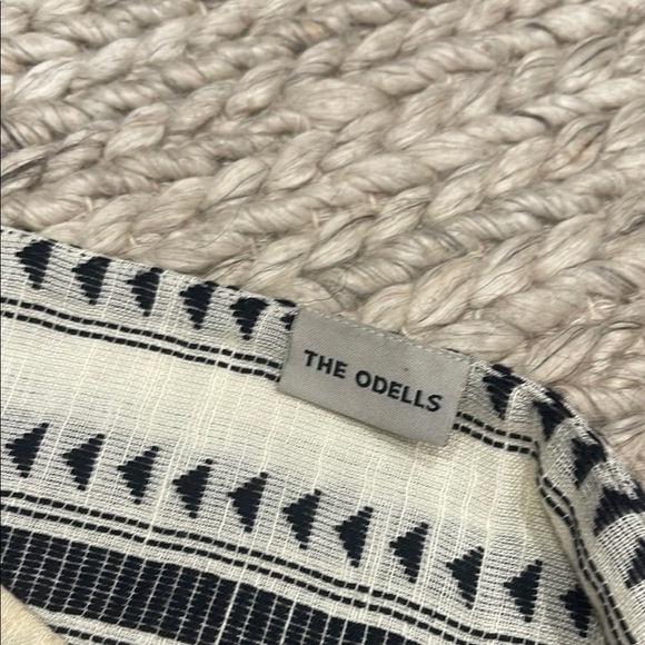 The Odells Anthropologie Black and White Patterned Women's Top - Picture 5 of 5